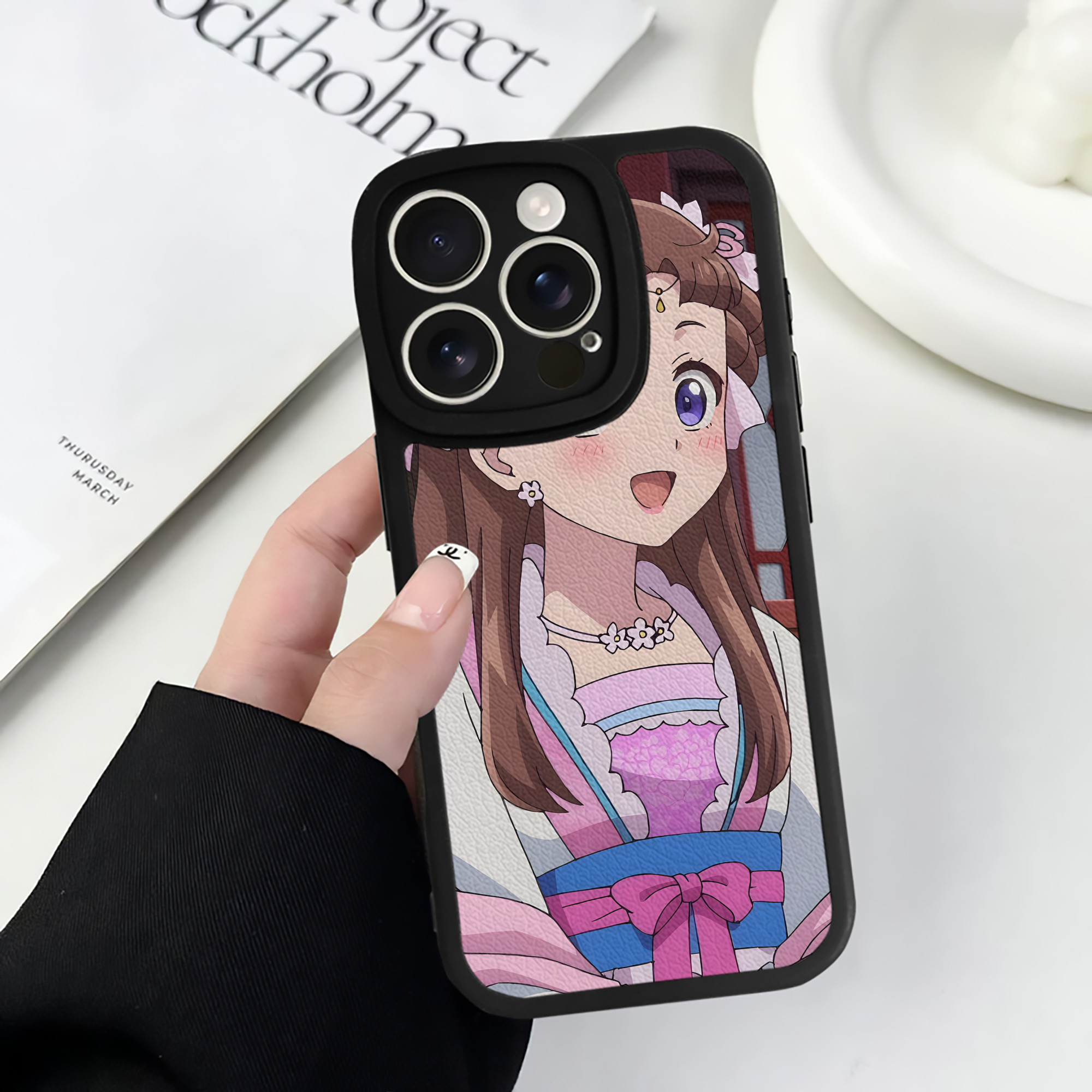 薬屋のひとりごと The Apothecary Diaries 【iPhone 16シリーズ対応】シリコンスマホケース（レザー調） 材質：シリコン